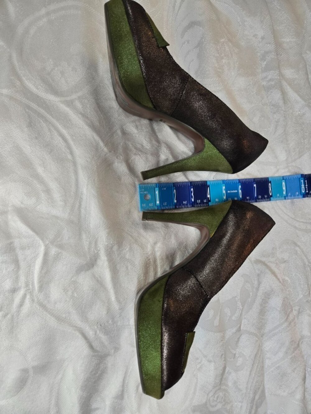 Green Silver Metallic 5"Heel Peep Toe/ 1" platform/Size 9 US/40 EU